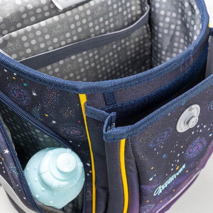 1808-0428 Anatomical school bag Cosmic adventure