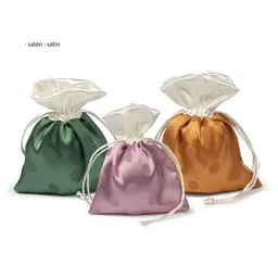 2025-5026 Gift bag 11x14cm