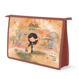 1663-0411 Zipper case A4+ lic. Anekke